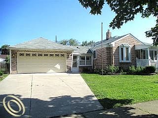 2nd image of 1822 Leblanc St