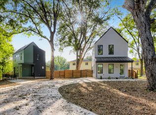 1135 Walton Ln #2, Austin, TX 78721