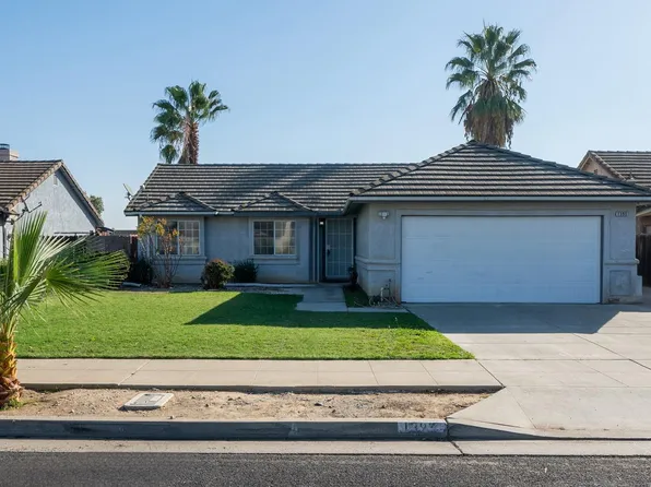 1395 Colombard Dr, Madera, CA 93637