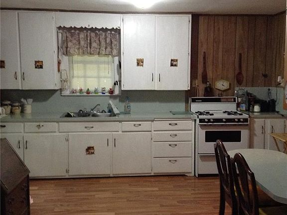 5th image of 3245 W 8th Ave