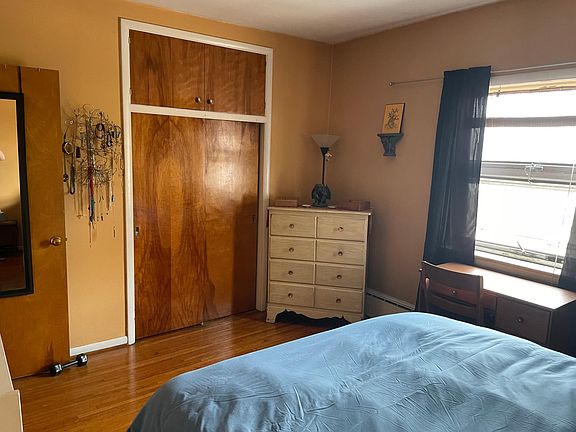 5th image of 224 Elmwood Ave