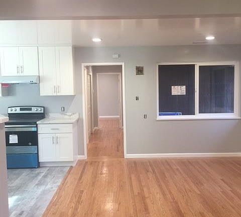 4th image of 248 Encina Ave
