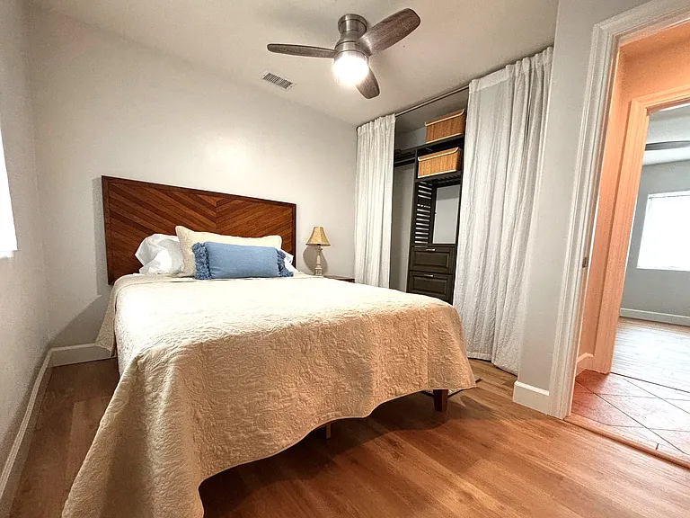 Queen Bed