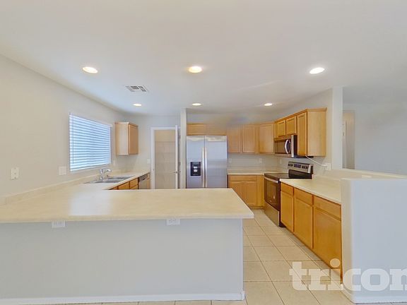 5th image of 43314 W Cowpath Rd