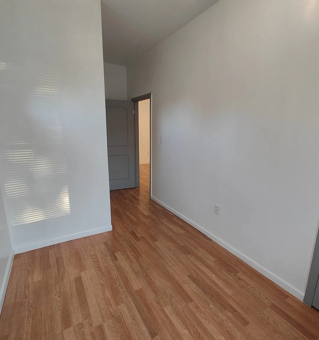 3 bed, 1200 sqft, $1,350 — Photo 4