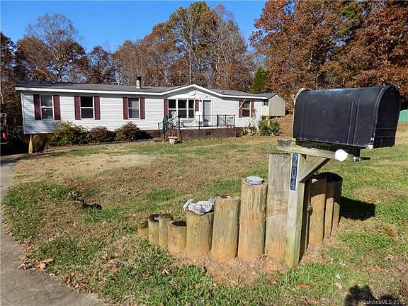 2nd image of 204 Brandenburg Dr
