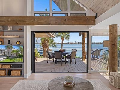 151 Punta Vista Dr, Saint Pete Beach, FL, 33706