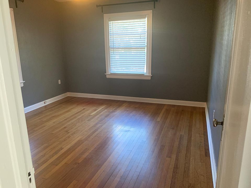 1st image of 3404 W Palmira Ave