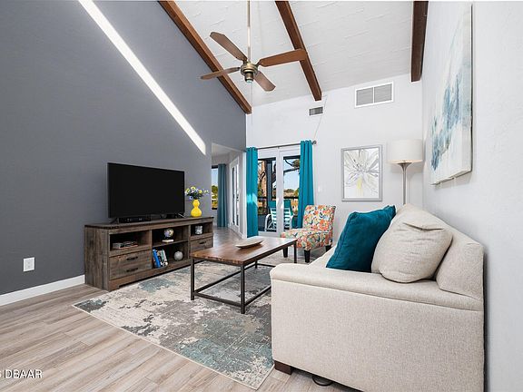 3rd image of 137 Golden Eye Dr APT C