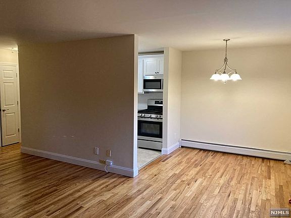 5th image of 115 N Franklin Tpke APT 19