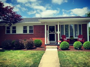 4008 Butler Ct, Trenton, MI 48183