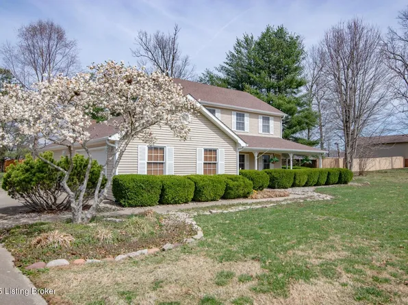 124 Pleasant Colony Dr, Elizabethtown, KY 42701