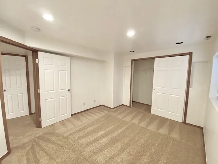 8065 Vectra Dr — Photo 47
