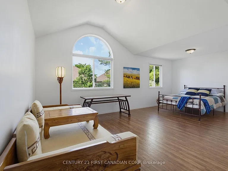 761 Blacksmith St — Photo 18