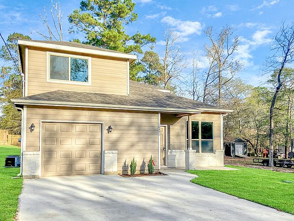 3rd image of 10471 Royal Adrian Dr