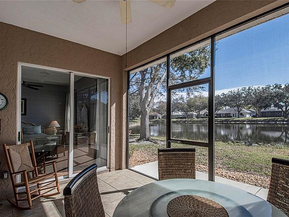 5th image of 541 Catalina Isles Cir