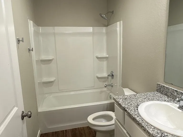 2125 Kirksey Ave — Photo 11