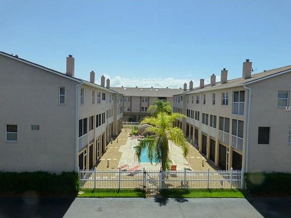 2nd image of 1101 Pinellas Bayway S APT 403