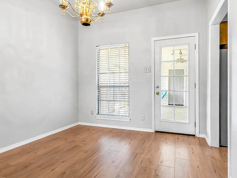 2200 Reading Rd — Photo 8