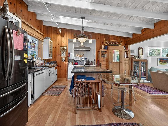 4th image of 4289 Lakeside Road