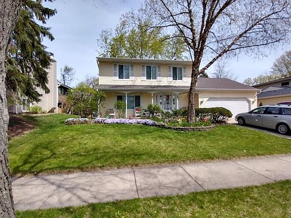 2nd image of 520 Winterwood Dr