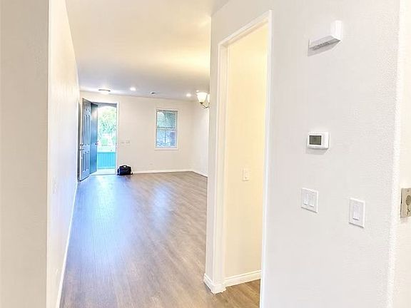 4th image of 9969 Silver Cliff St