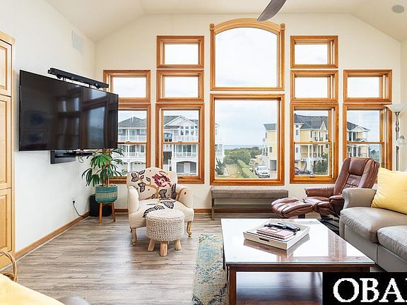2nd image of 856 Lighthouse Dr
