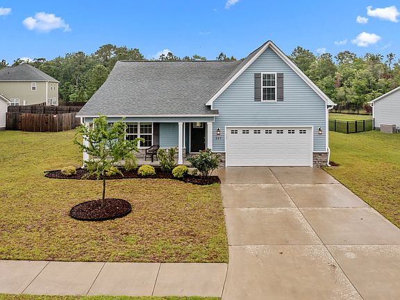 3rd image of 227 Patriot Dr
