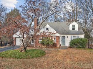 4 Birchwood Ln, Cortlandt Manor, NY 10567