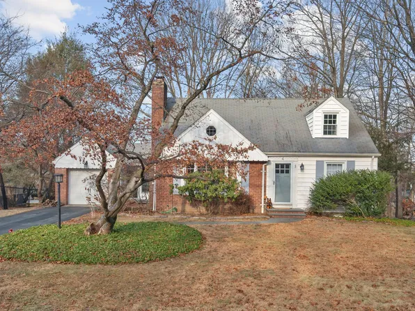 4 Birchwood Lane, Cortlandt Manor, NY 10567