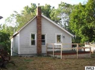 301 Forest Ct, Jackson, MI 49203