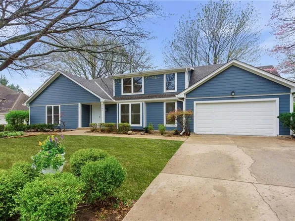 2121 W 120th St, Leawood, KS 66209