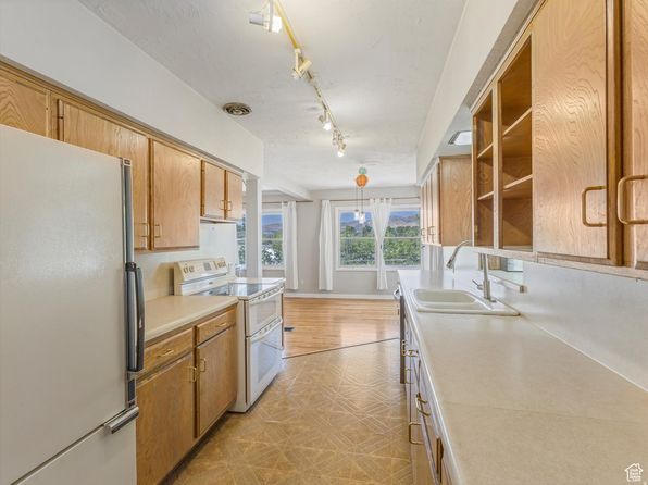 salt-lake-city-utah-12777839 picture