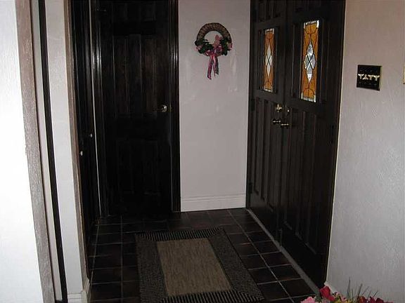 2nd image of 296 Deer Park Dr E