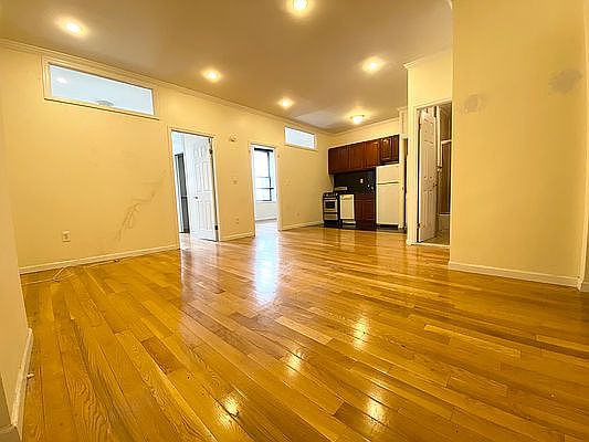 2nd image of 55 E Houston St #3R