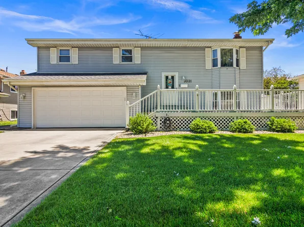 9331 Parkway Dr, Highland, IN 46322