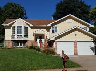 1210 Laport Dr, Papillion, NE 68046