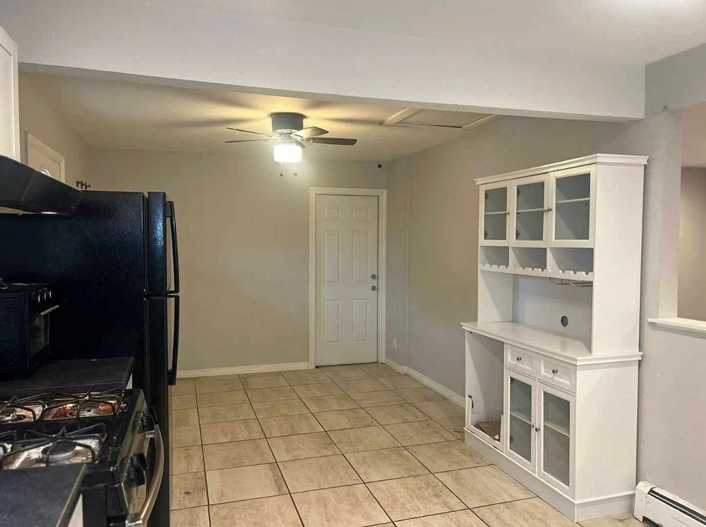 3 bedroom in Golden with Garage **Move-In Special** — Photo 4