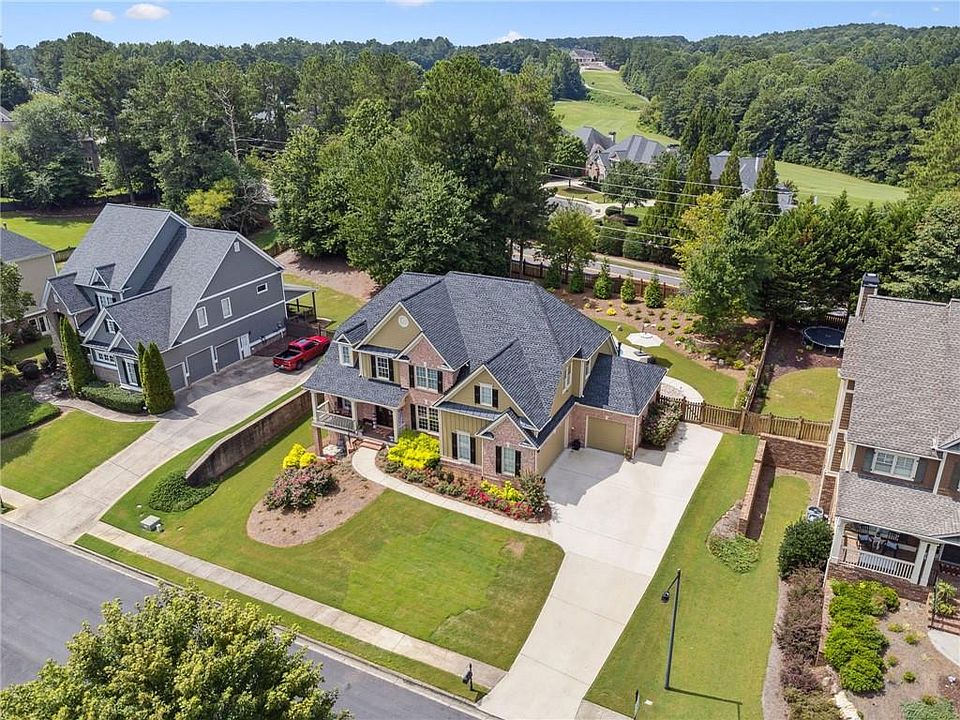 1st image of 109 Applewood Ln