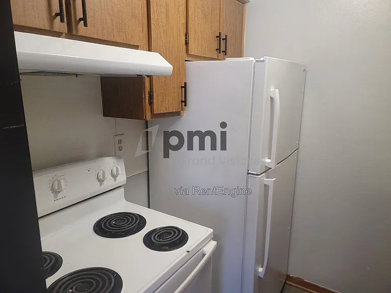 1301 Mitchem Dr #1 — Photo 5