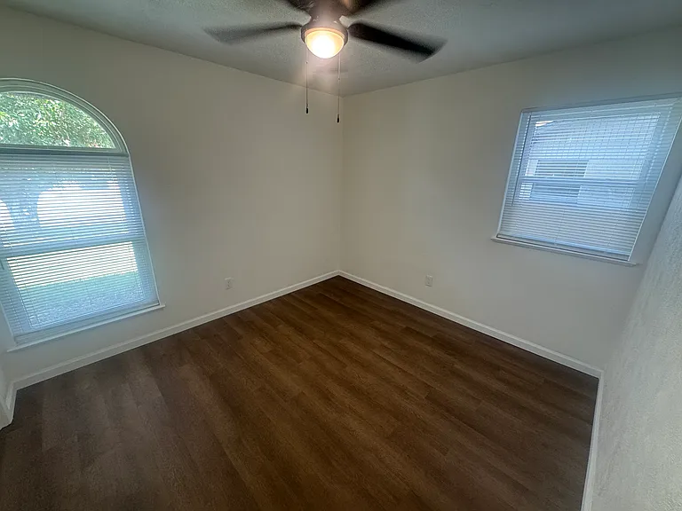 5637 Comer Dr — Photo 22