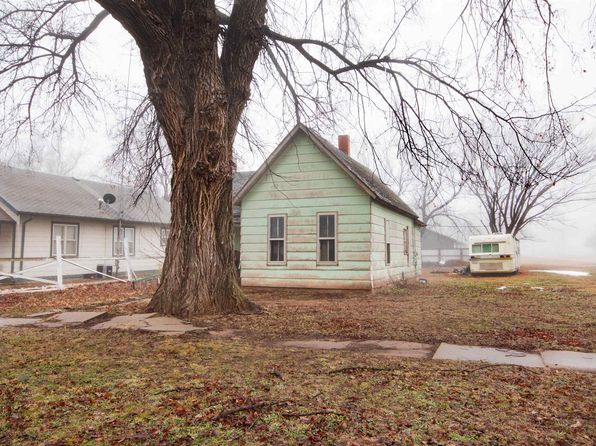 302 S Kansas Ave, Anthony, KS 67003
