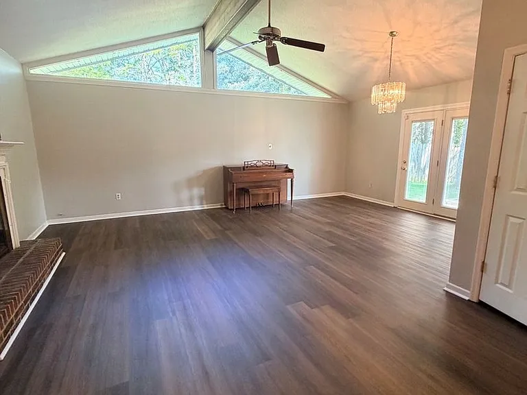 106 Chestnut Rdg — Photo 6