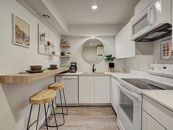 3rd image of 511 NW 29th St APT 7