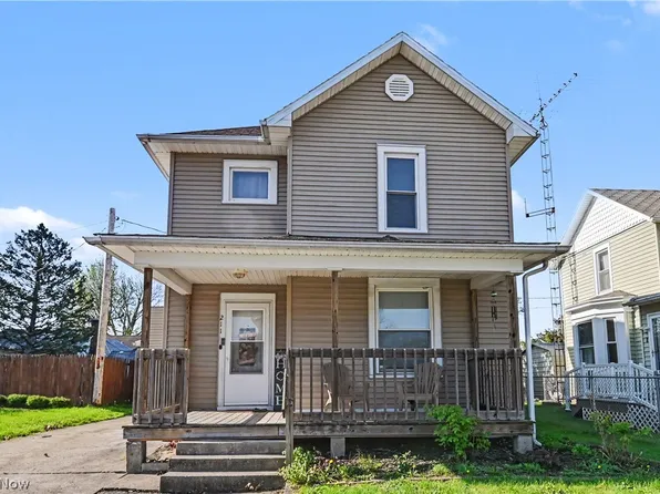 211 W Center St, Bucyrus, OH 44820