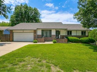 701 Heidi Ln, Mulvane, KS 67110