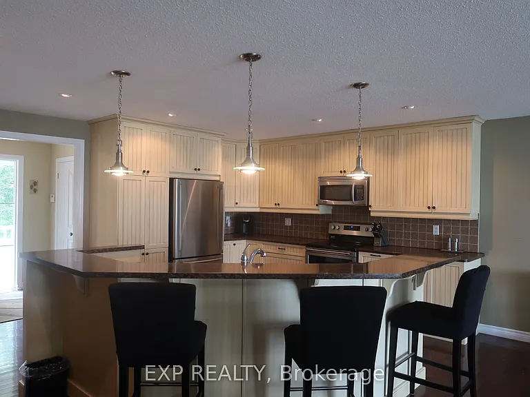 2674 Lakeshore Dr — Photo 8