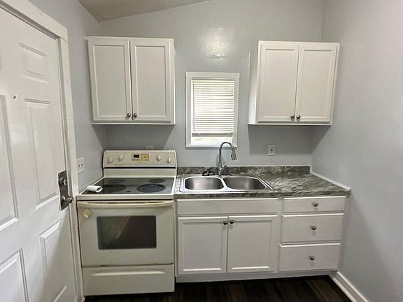 5th image of 1347 W 5th St #C