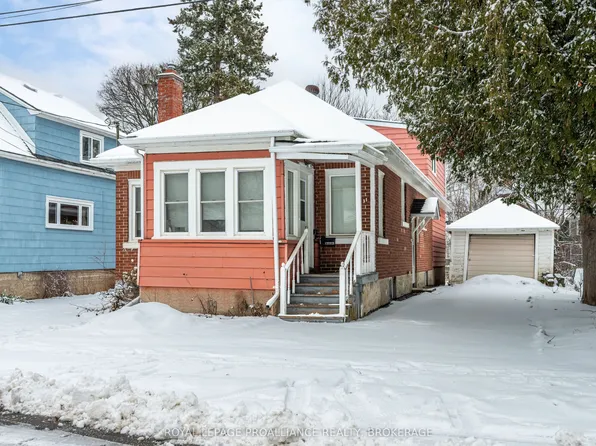 31 Toronto St, Kingston, ON K7L 4A3