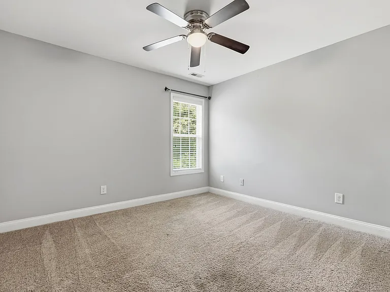 1541 Gallant Fox Ct — Photo 14